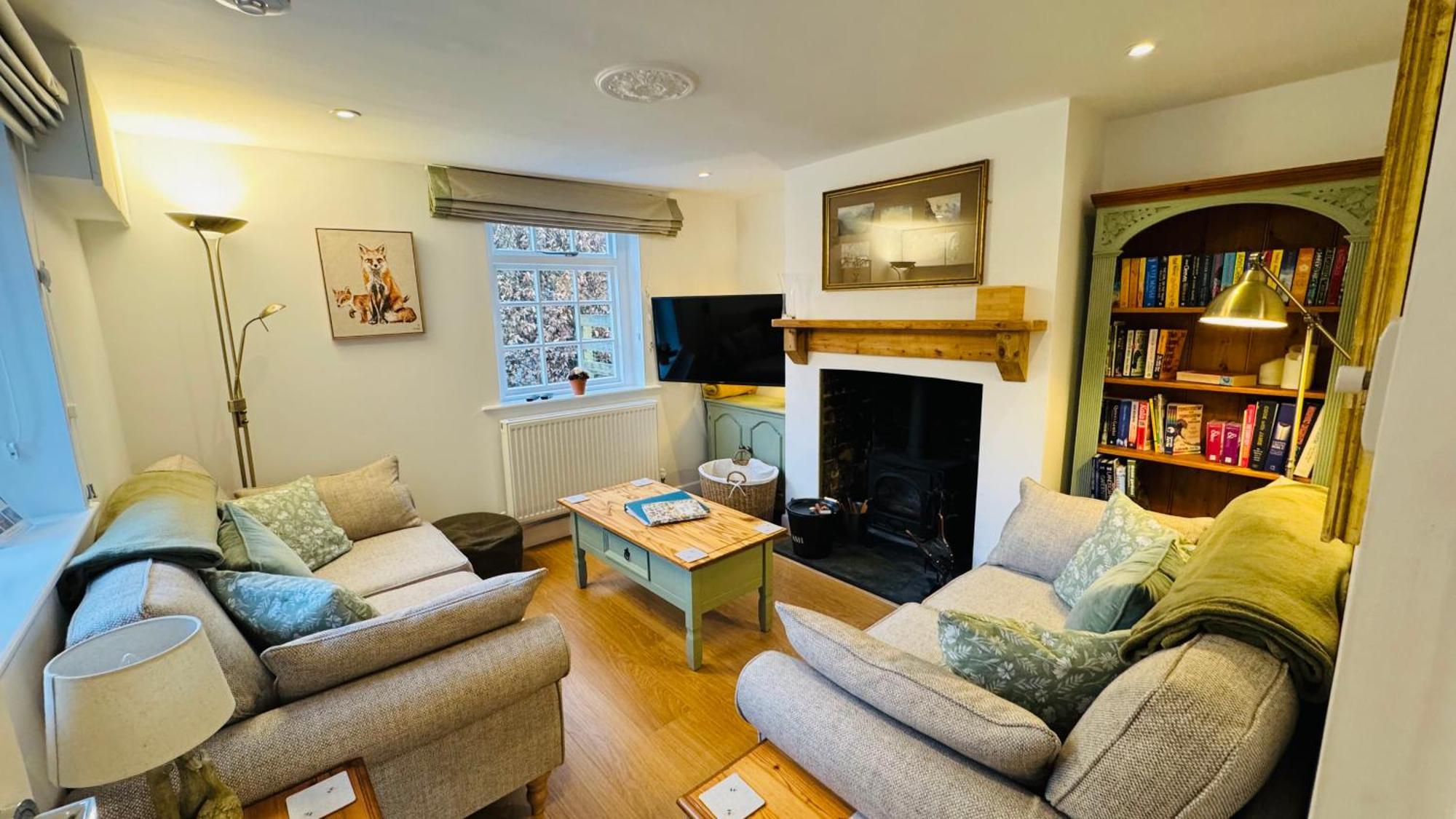 3 Bed Spa Cottage Southwater Экстерьер фото