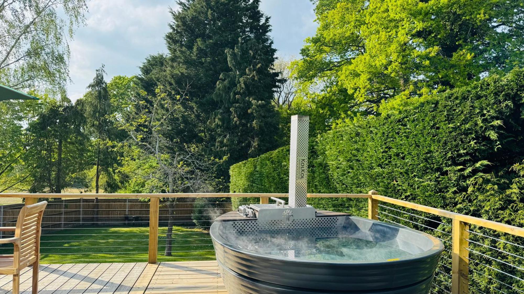 3 Bed Spa Cottage Southwater Экстерьер фото